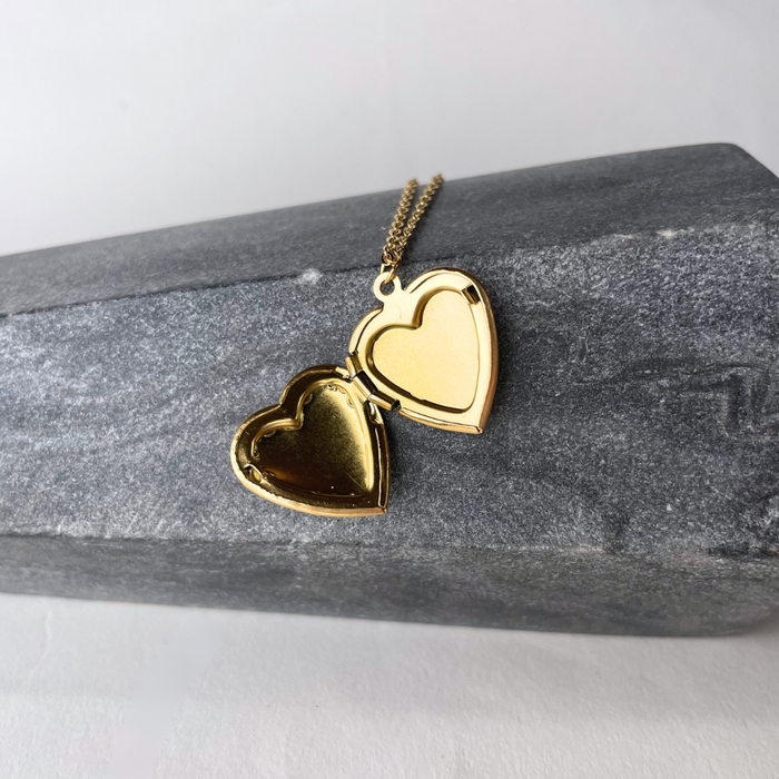 CHARMED || Gold Ornate Heart Lockett