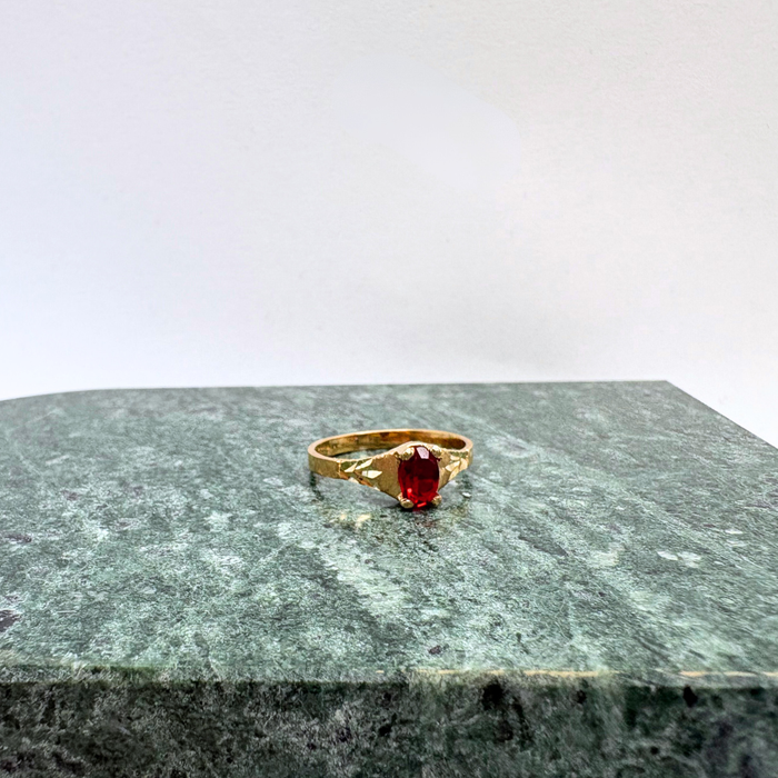 R0028 || Vivienne Ring