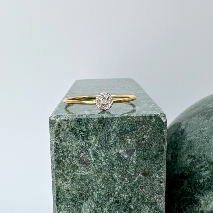 R0039 || Rounded Halo Ring