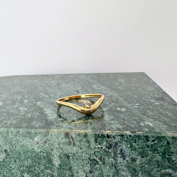 R0058 || Waverly Ring