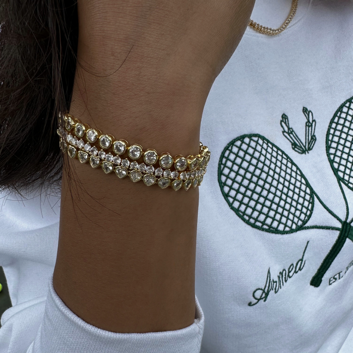 ESSNTL || Heart Tennis Bracelet